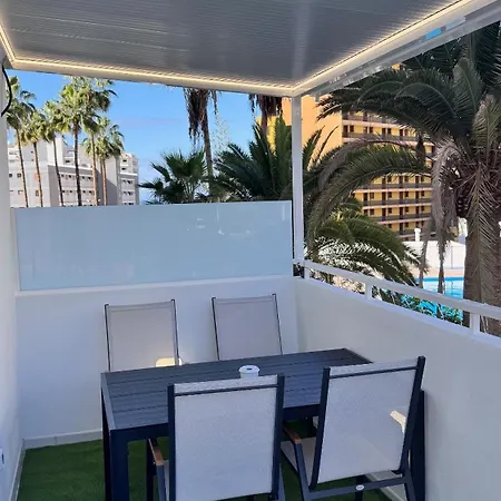 Americas 200a Apartment